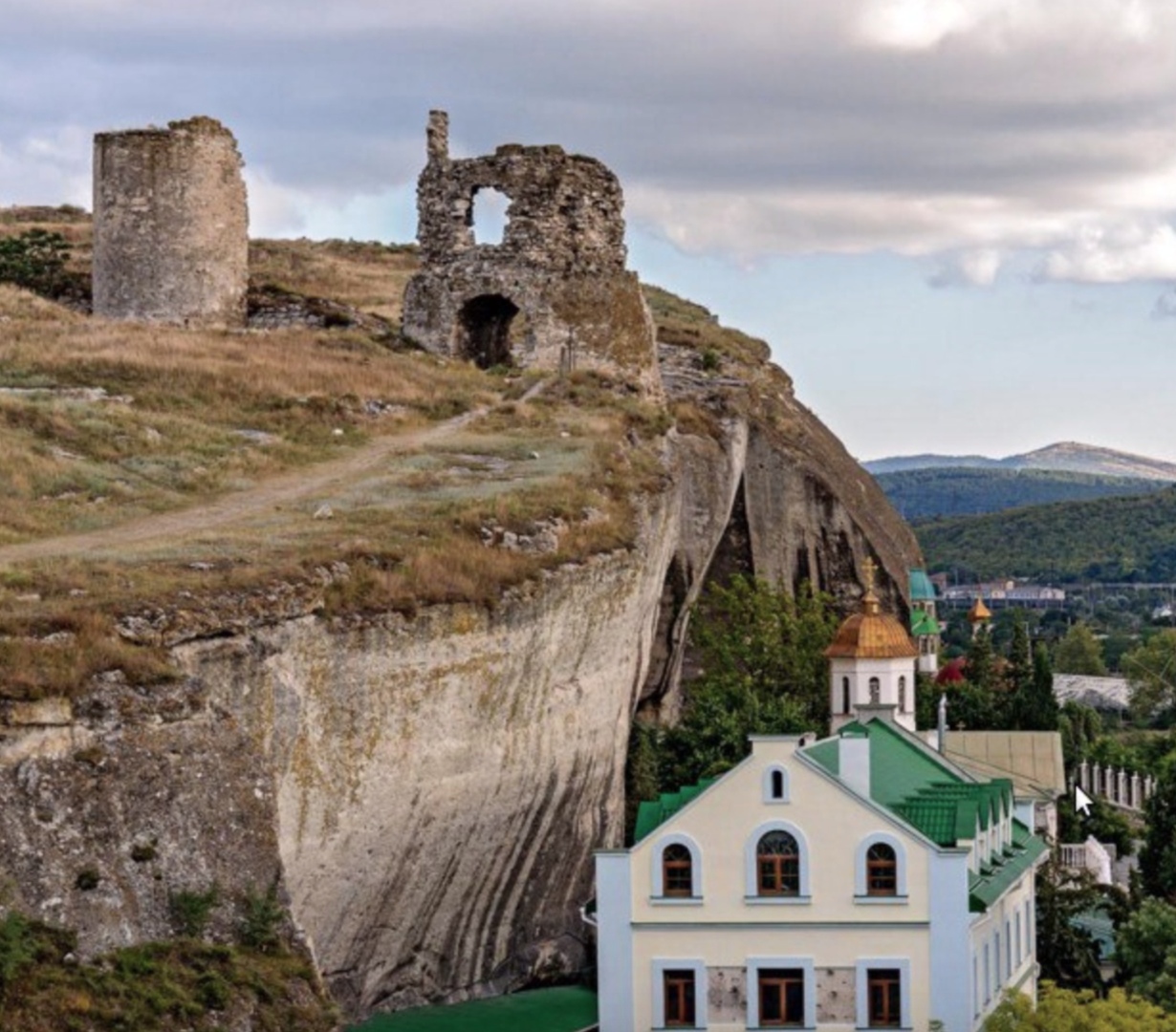 6. Инкерман: вино, крепость, святые пещеры